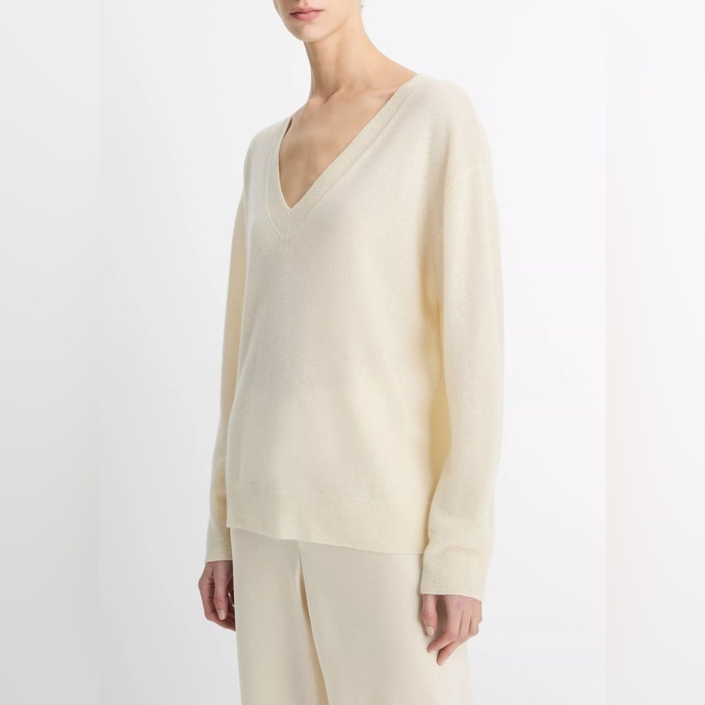 Vince Cashmere wool silk sweater v-neck long line ribbed knit vanille ivory top